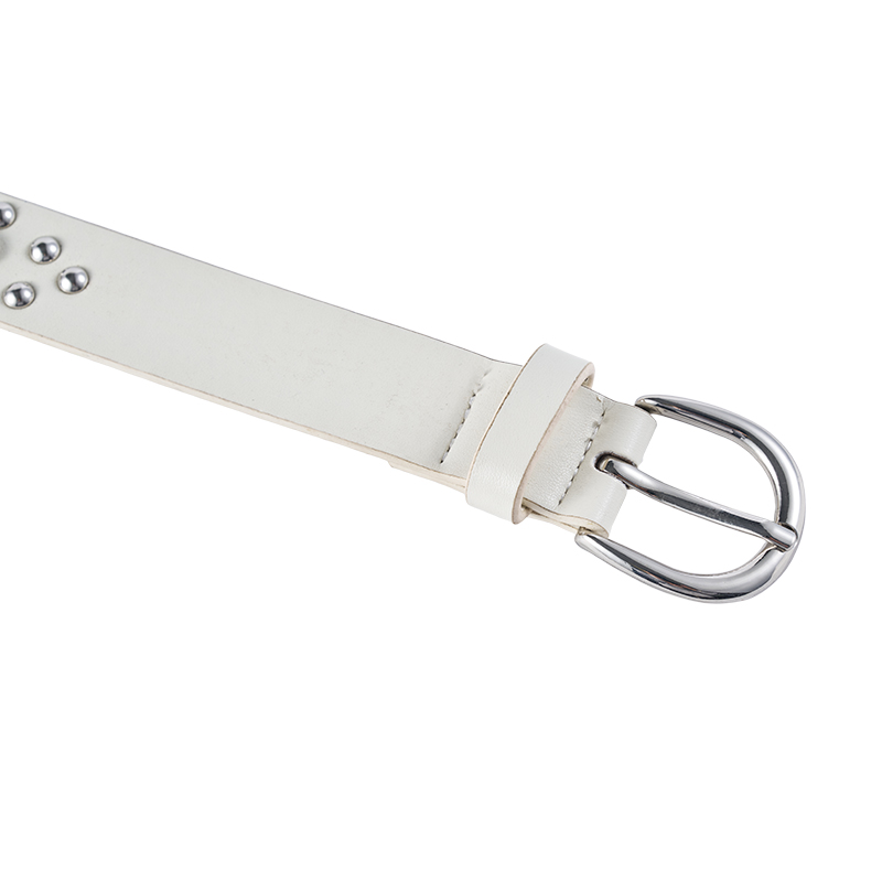 Taillengürtel aus Leder mit Nieten in Silber und Gold